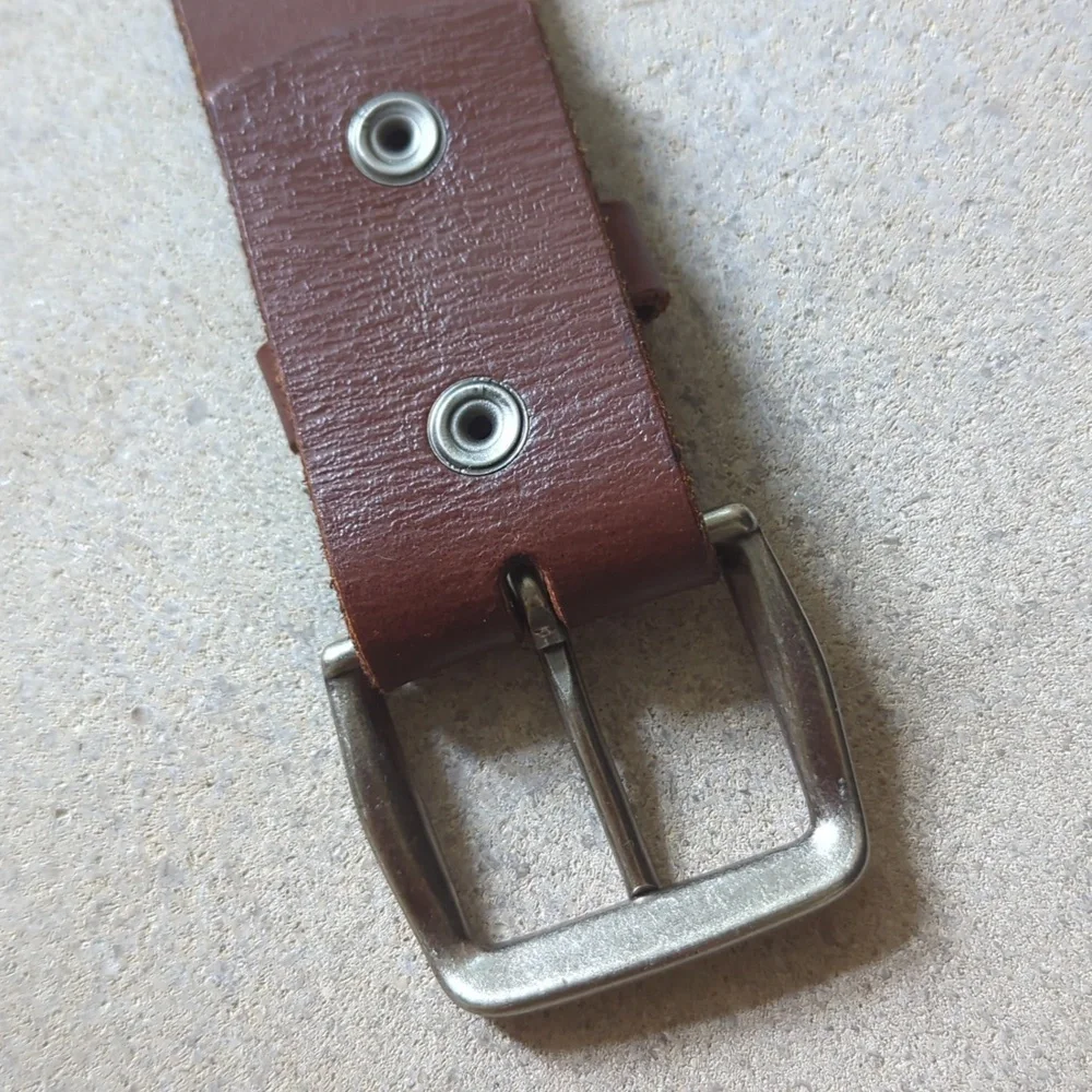 LEVI STRAUSS  Signature I Brown Leather Belt with Silver Pewter Finish Belt
